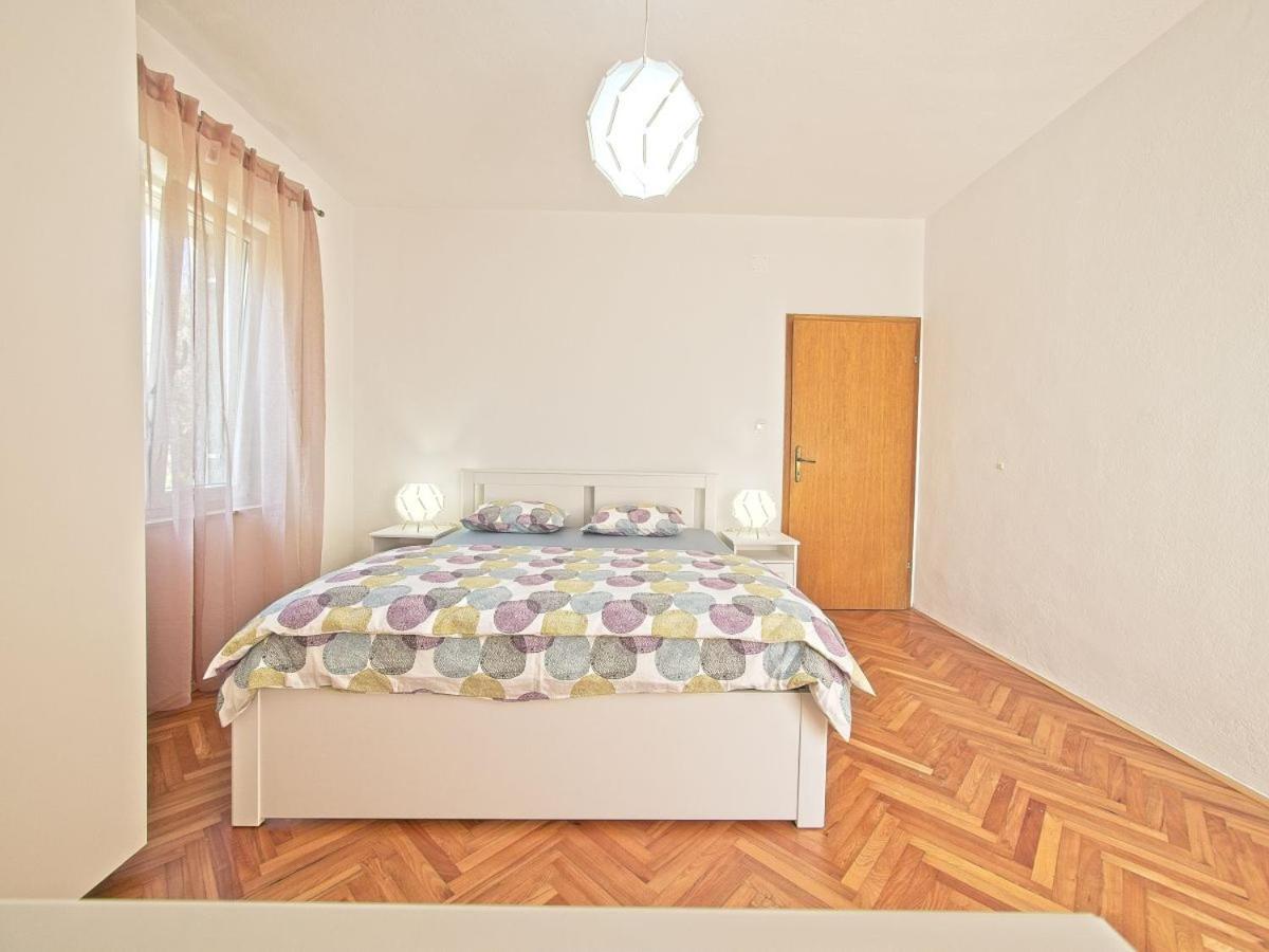 Apartman Nikica Postira Exteriér fotografie