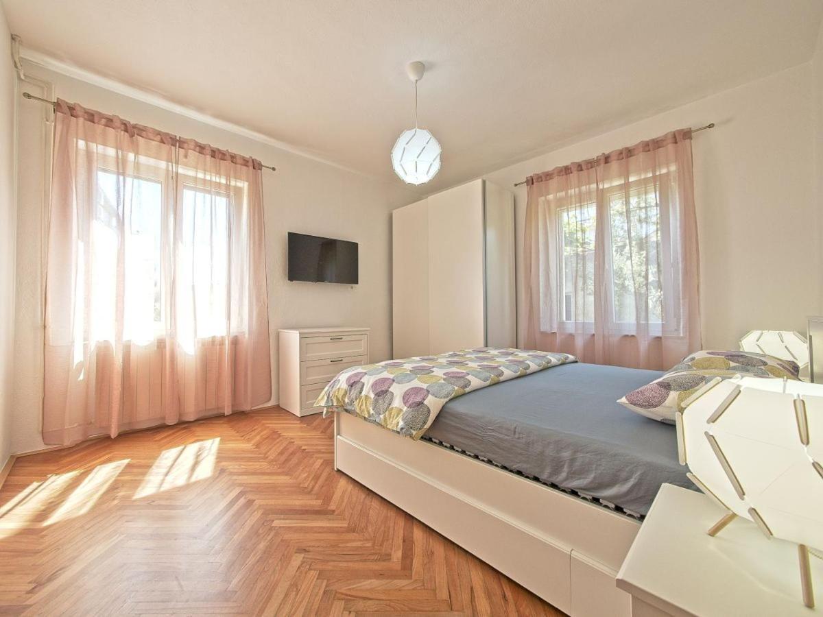 Apartman Nikica Postira Exteriér fotografie