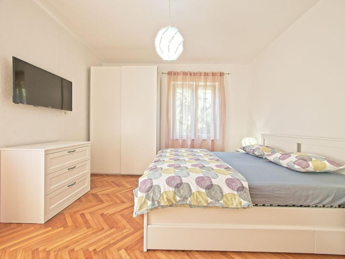 Apartman Nikica Postira Exteriér fotografie