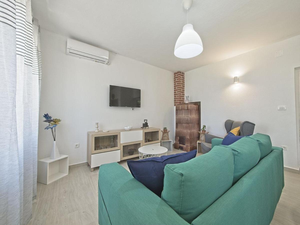 Apartman Nikica Postira Exteriér fotografie